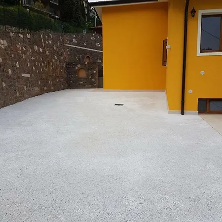 N. 5 Sole E Luna Apartment