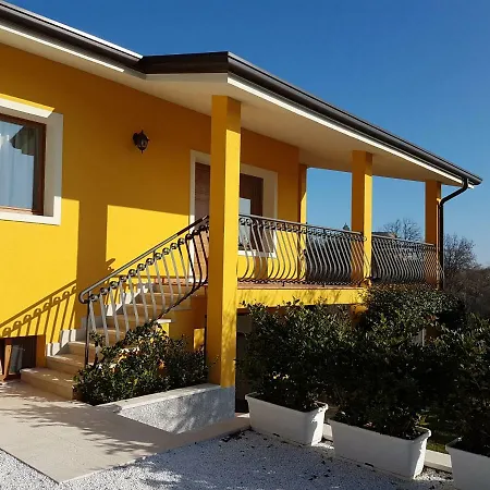 Апартаменты N. 5 Sole E Luna Костермано